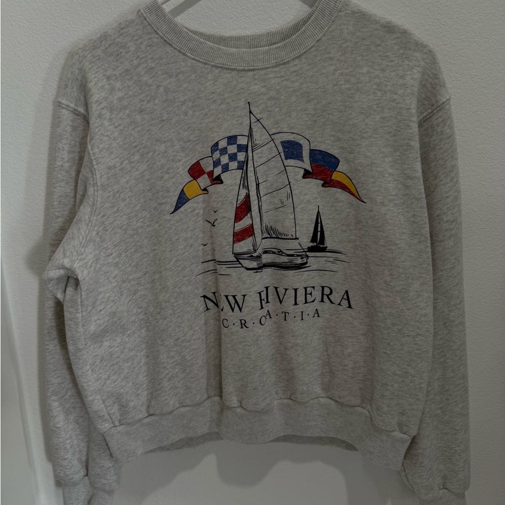 Hollister sweater XS
